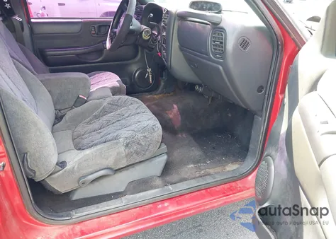 2002 GMC Sonoma Sls из США, поврежденный, VIN 1GTCS19WX28214602